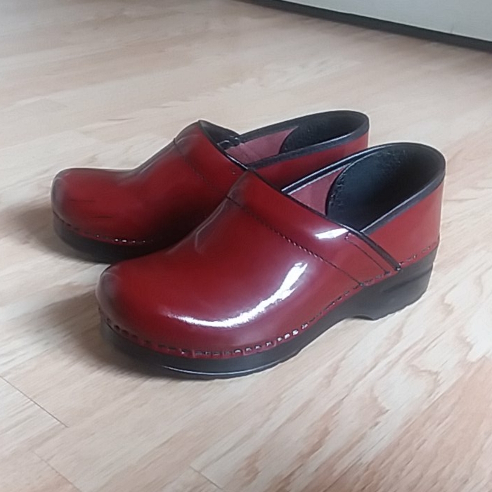 Dansko clogs size 38
